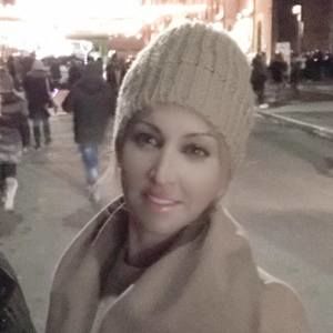 Meet your Posher, Dana